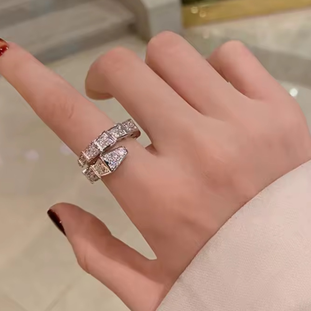 Serpenti crystals lux silver wedding ring